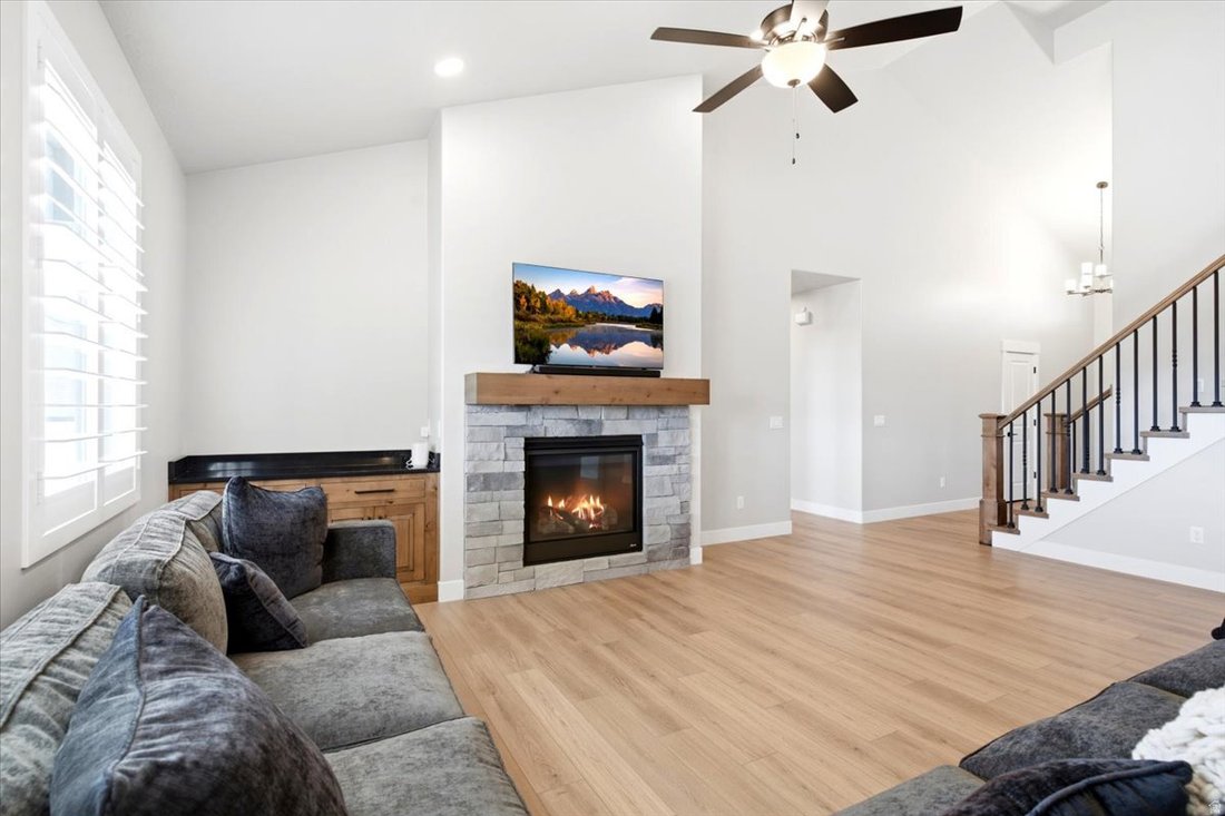 House in Clearfield, Utah, United States 5 - 18846636
