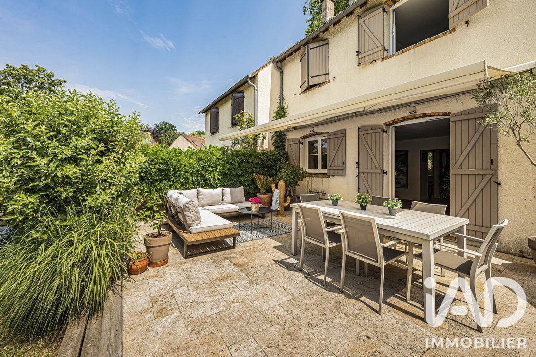 House in Bailly, Ile-de-France, France 1 - 18852147