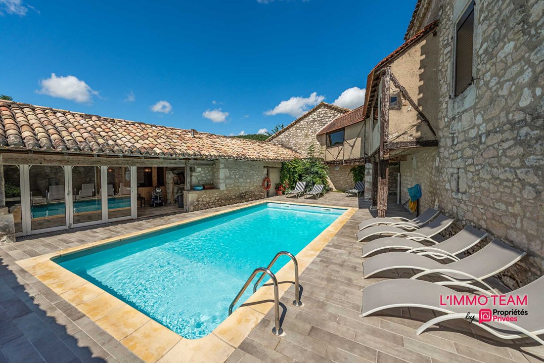 Villa in Montcuq, Montcuq-en-Quercy-Blanc, France 2 - 18302931