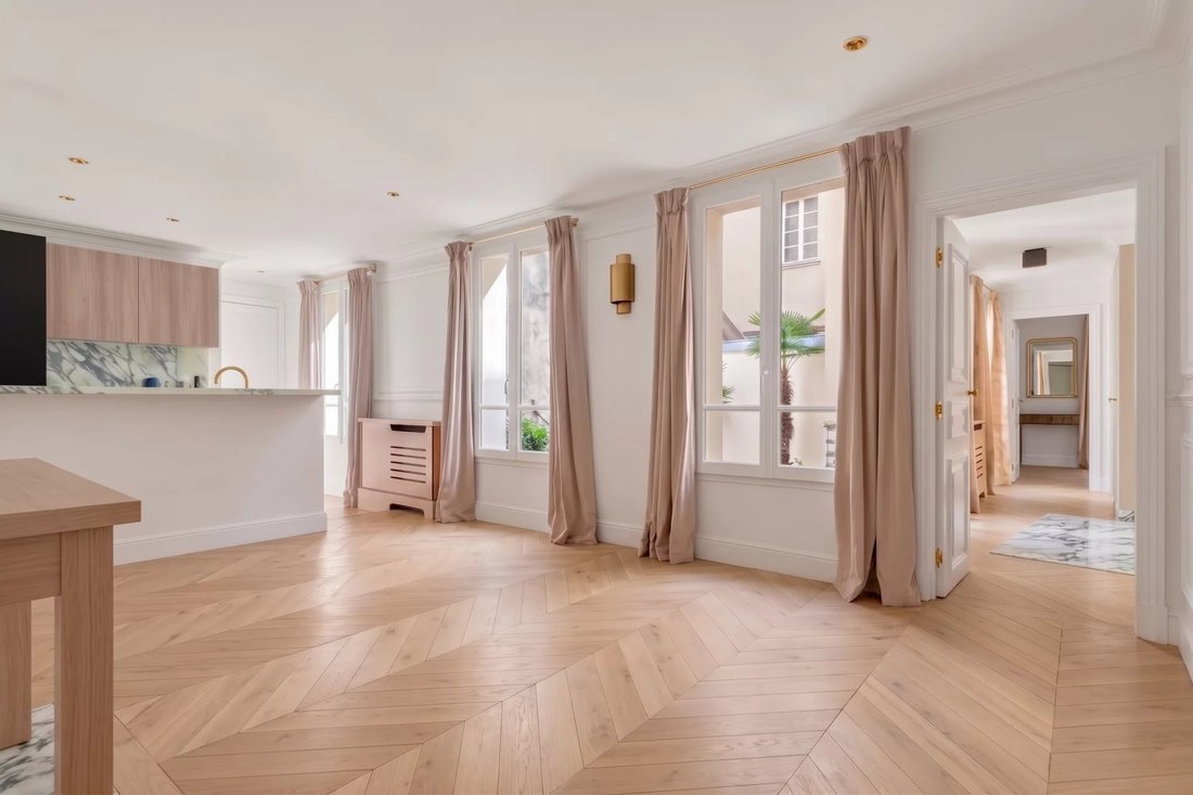 Apartment in Monnaie, Paris 6e Arrondissement, Paris 1 - 17146612