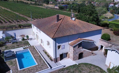 House in Saint-Etienne-la-Varenne, Auvergne-Rhône-Alpes, France 1