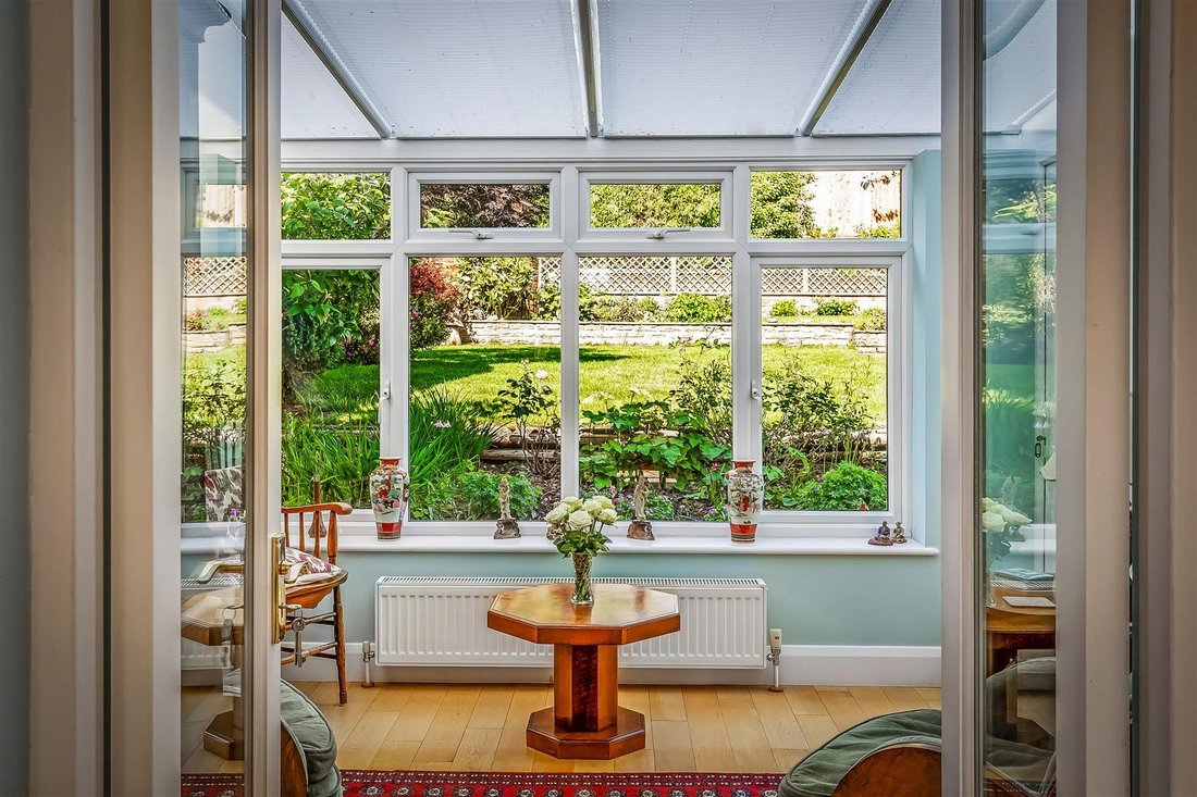 House in Surrey, England 2 - 18040298
