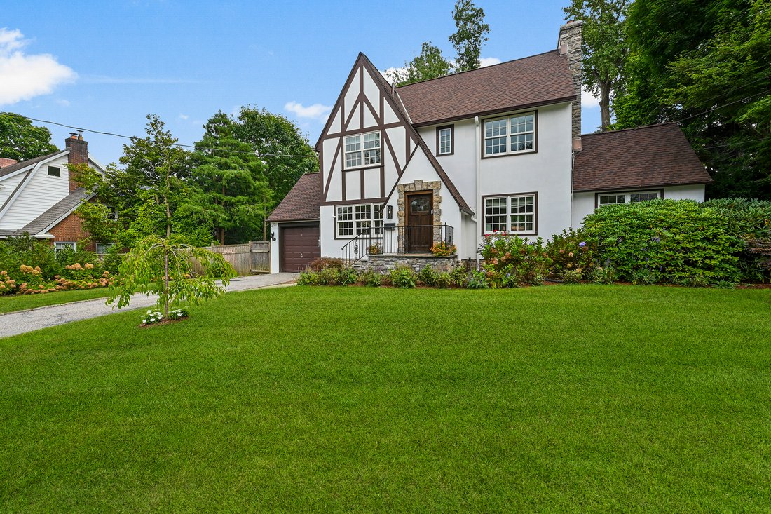 House in Bronxville, New York, United States 2 - 18843108