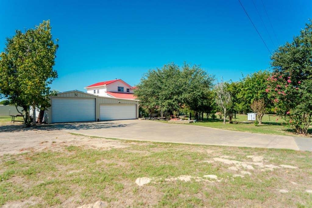 House in Grand Saline, Texas, United States 2 - 18855605