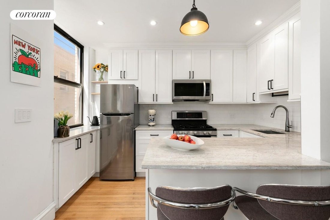 Co Op in New York, New York, United States 2 - 18856158