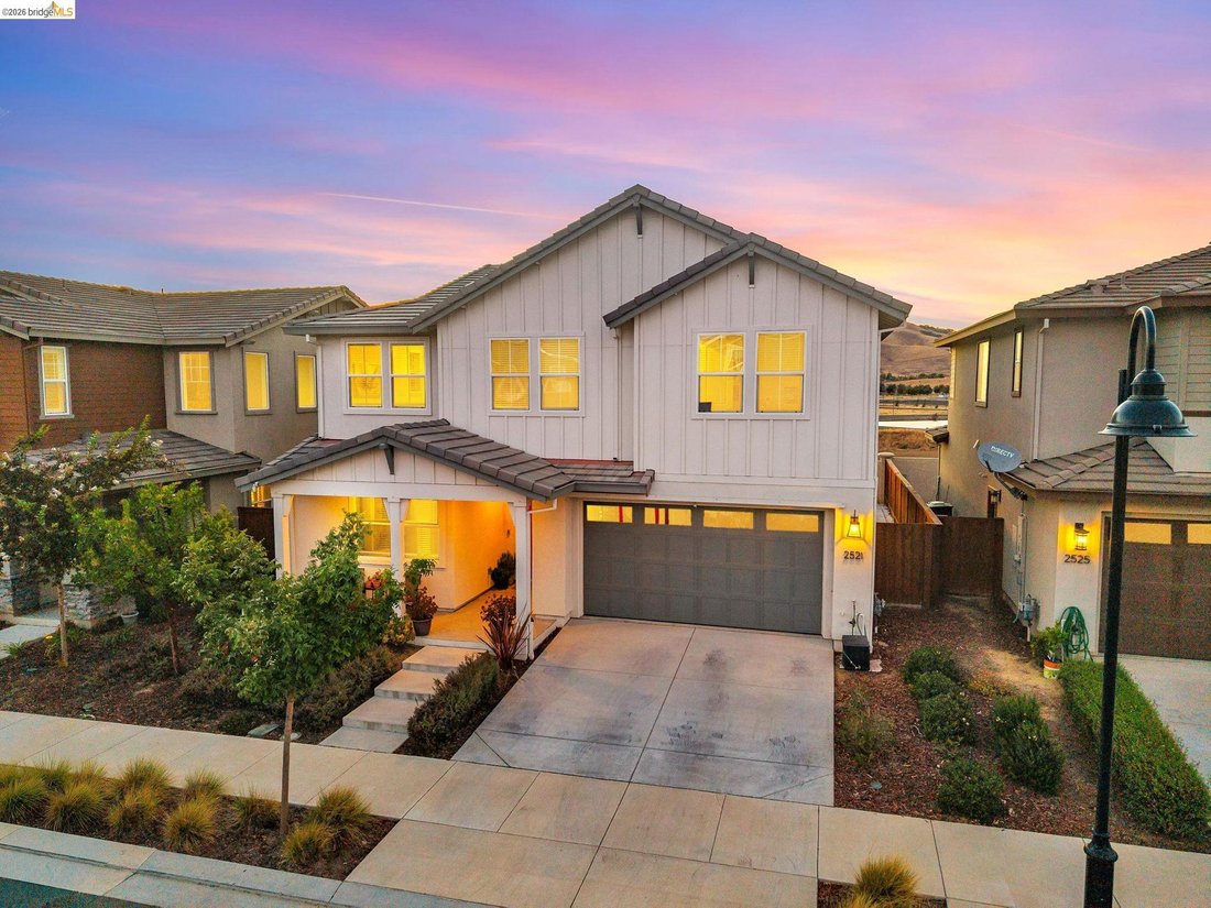 House in Vacaville, California, United States 3 - 18842534