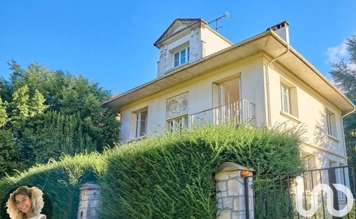 House in Parc de Sceaux, Sceaux, France 1