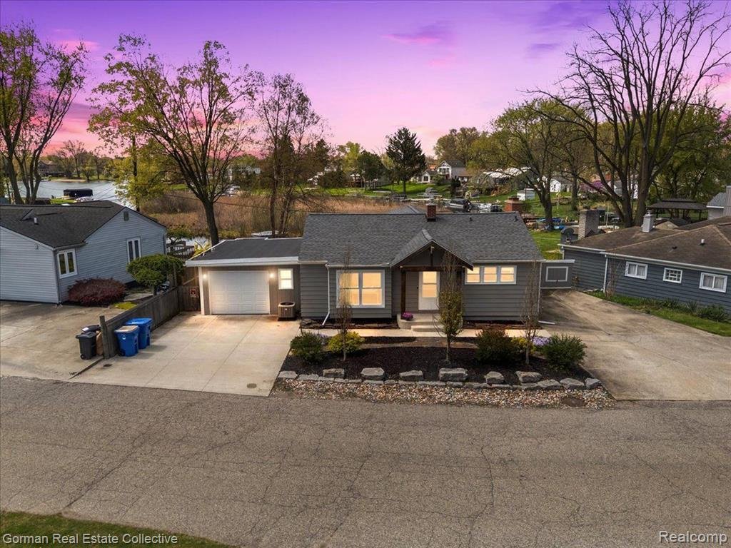 House in Pontiac, Michigan, United States 1 - 18854692