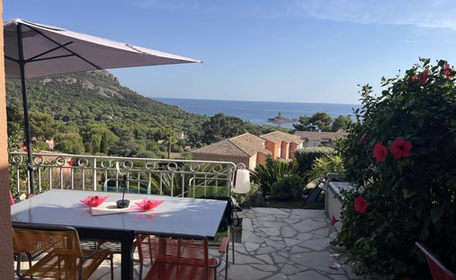Casa a Le Dramont-Agay-Anthéor-Le Trayas, Saint-Raphaël, Francia 1