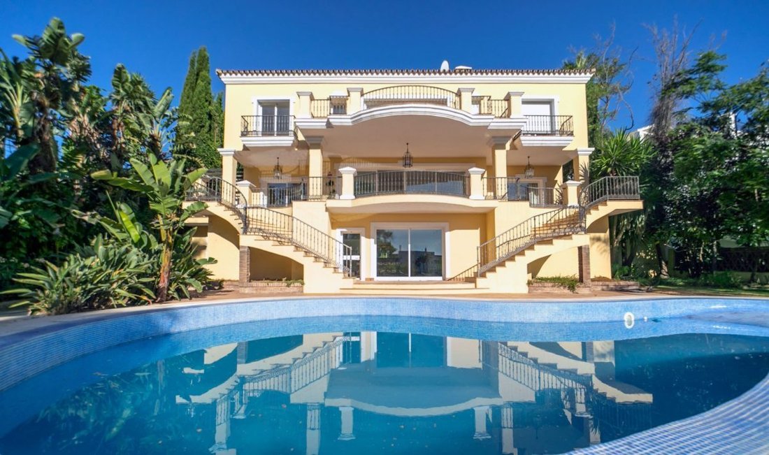 Villa a La Quinta, Benahavís, Andalusia 1 - 18854734