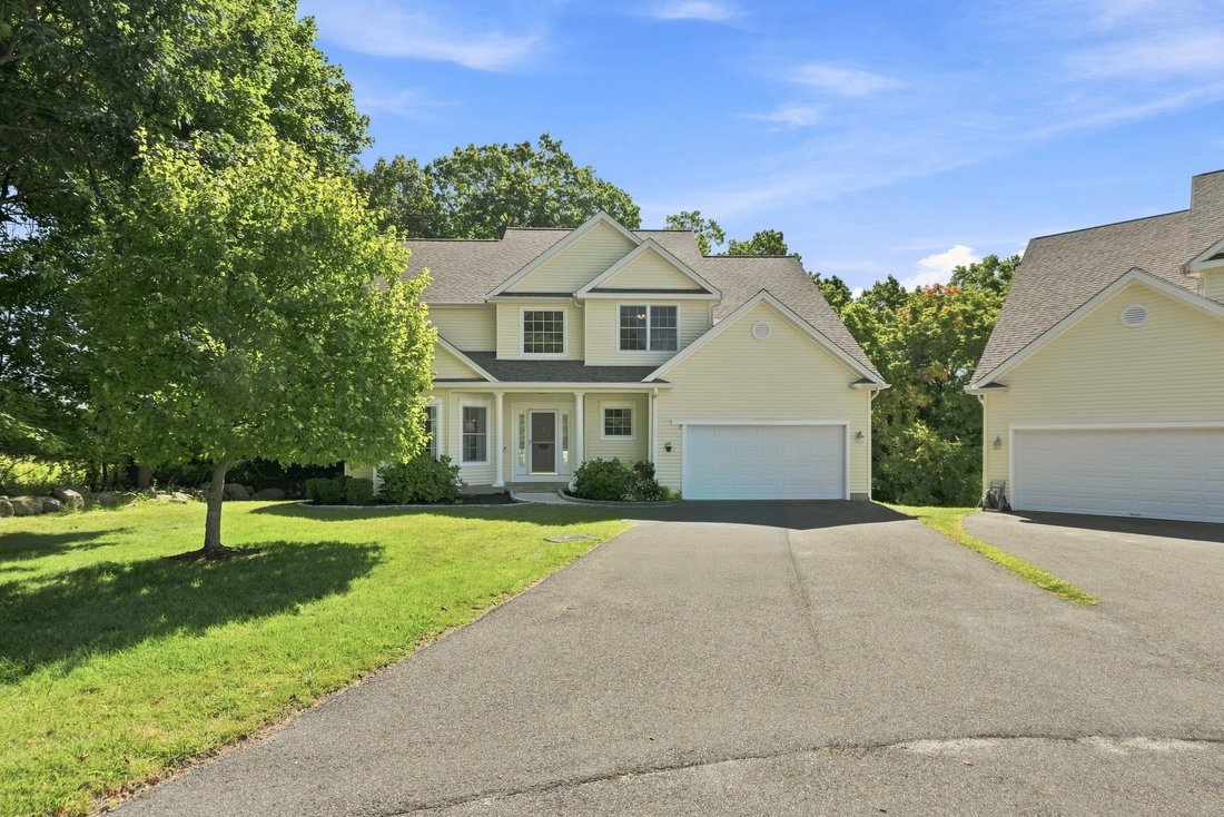 House in Danbury, Connecticut, United States 2 - 18844060