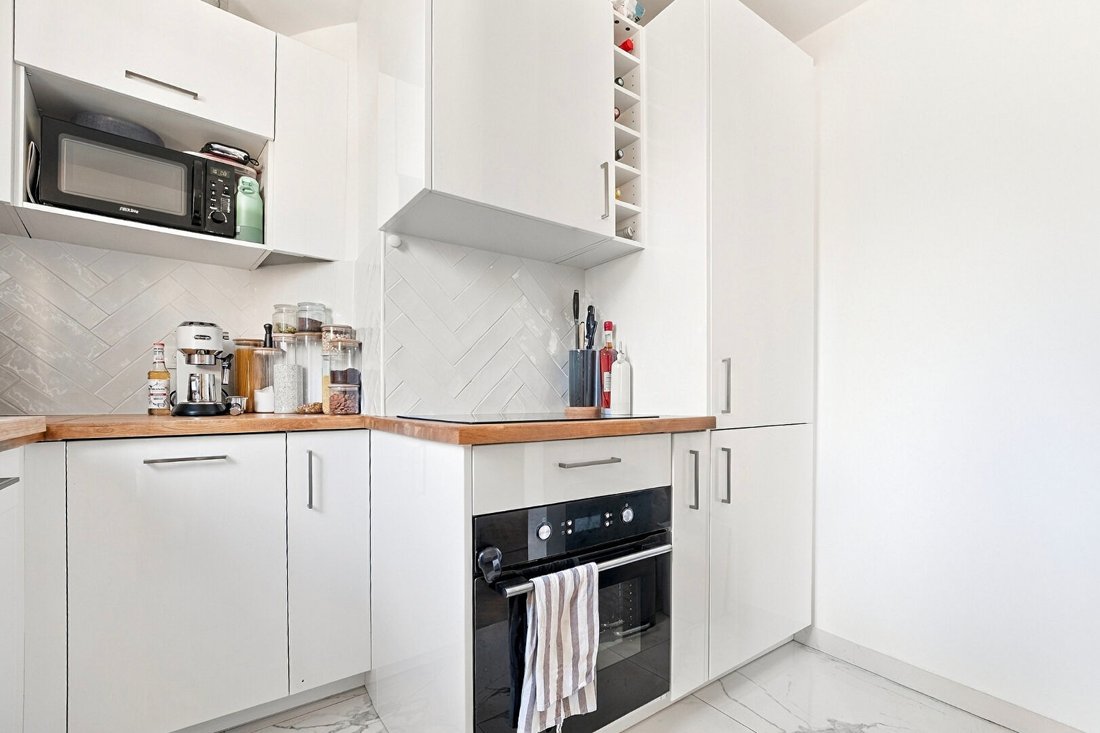Apartment in Violet Commerce, Paris 15e Arrondissement, Paris 4 - 18844506