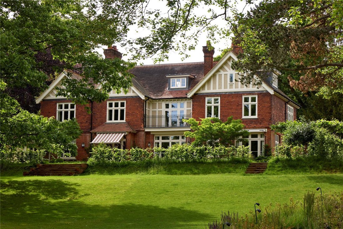 House in Cookham, England 1 - 18847689