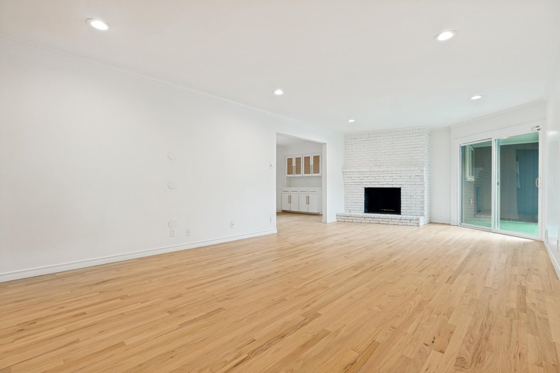 House in Dallas, Texas, United States 3 - 17754643