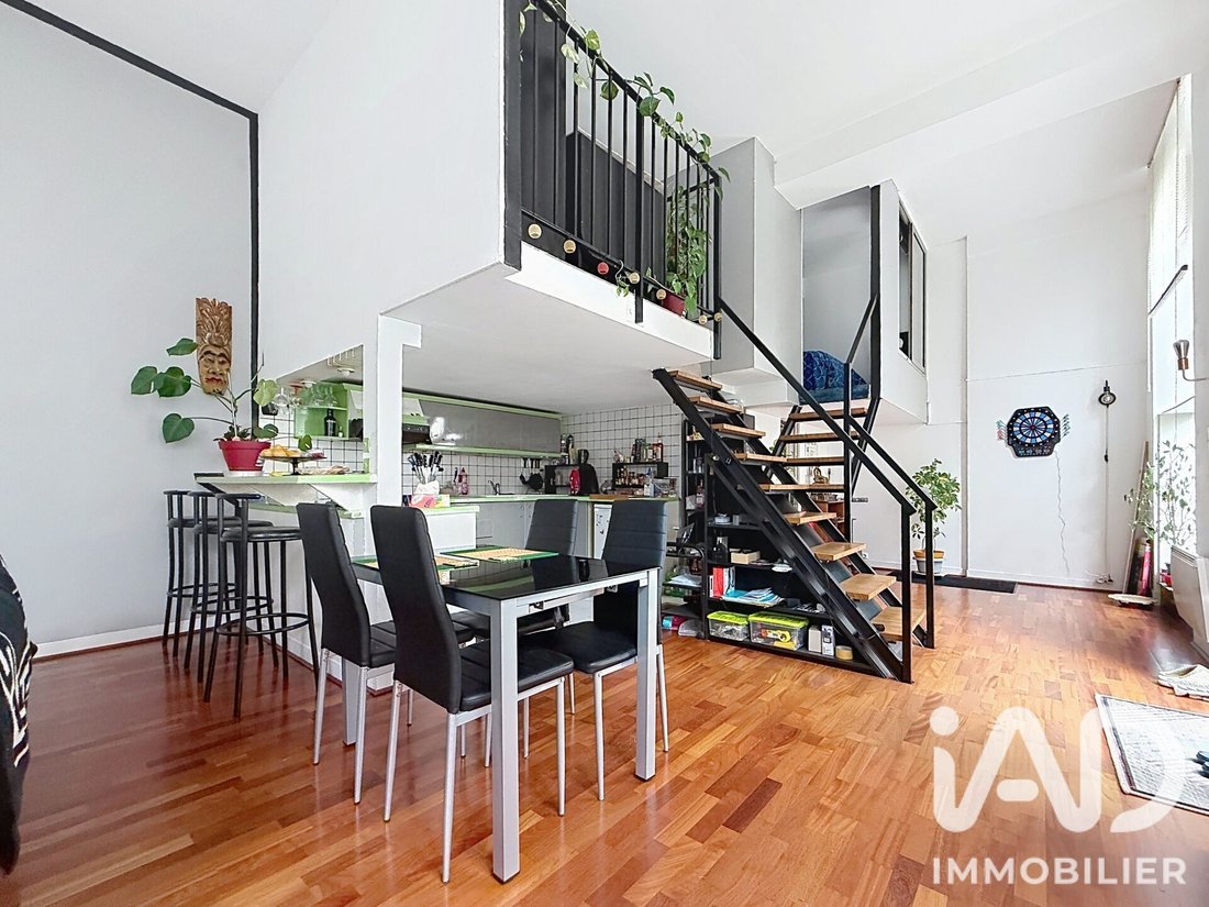 Apartment in Belleville-Saint Maur, Paris 11e Arrondissement, Paris 5 - 18852173