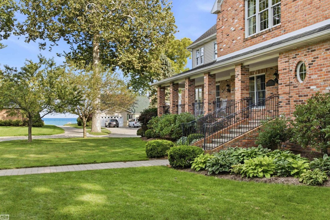 House in Fort Gratiot, Michigan, United States 2 - 18846526
