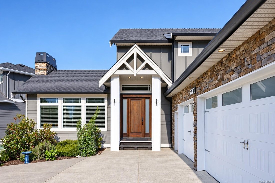House in Victoria, British Columbia, Canada 3 - 18848992