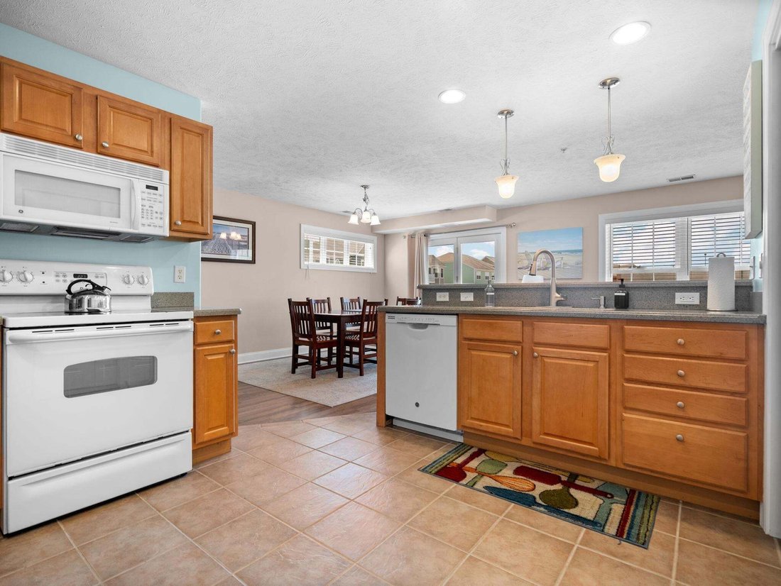 Condo in Traverse City, Michigan, United States 4 - 18851562