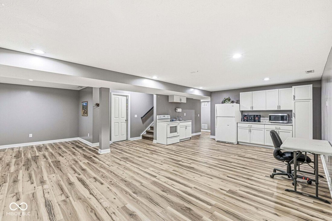 House in Zionsville, Indiana, United States 5 - 18845026