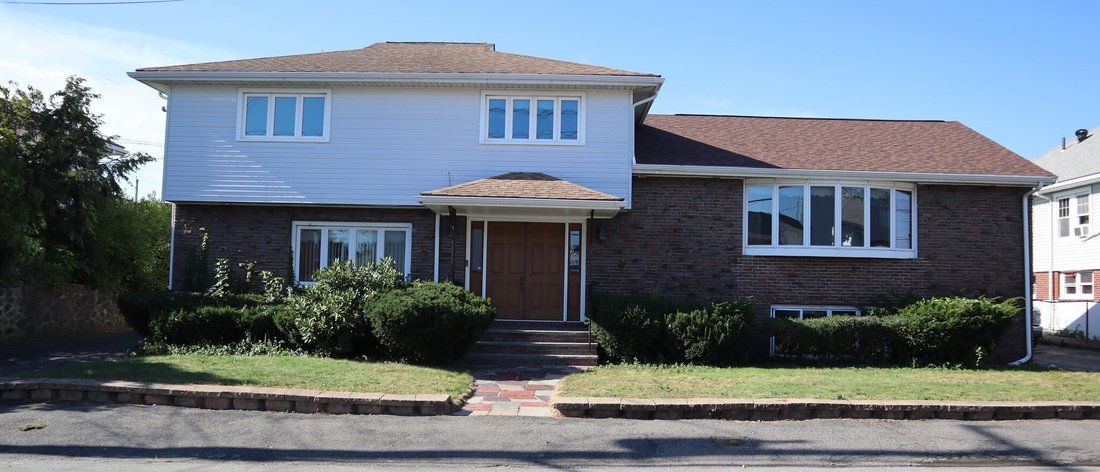 House in Revere, Massachusetts, United States 1 - 18849966