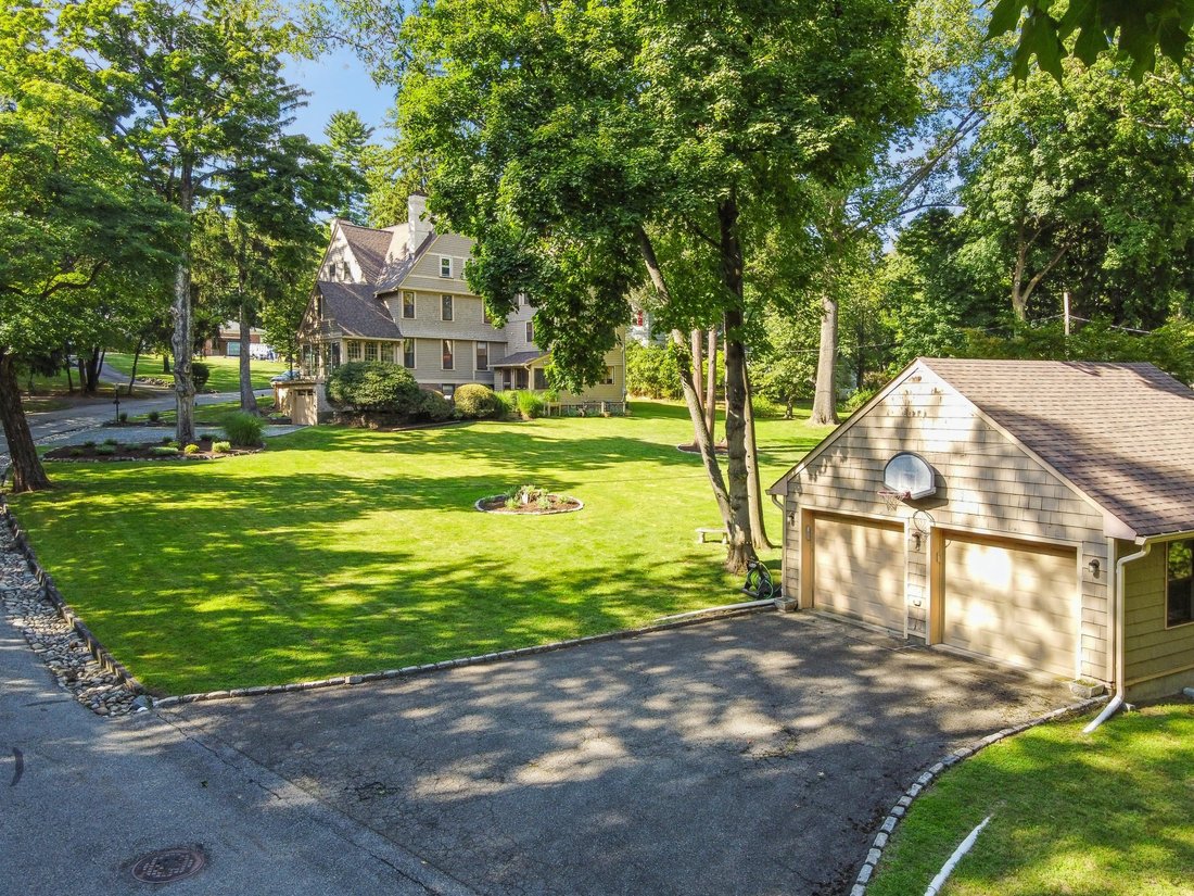 House in Arlington, Massachusetts, United States 3 - 18843516
