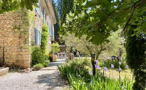 House in Est, Lorgues, France 1