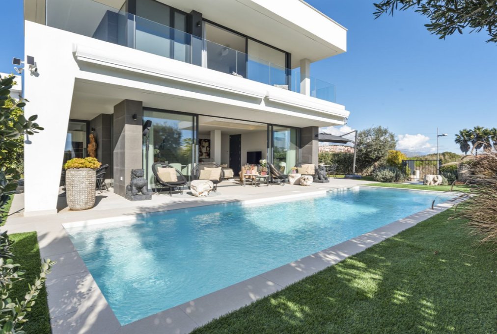 Villa in Estepona, Andalusia, Spain 1 - 18855053