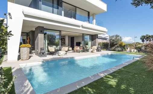 Villa en Estepona, Andalucía, España 1