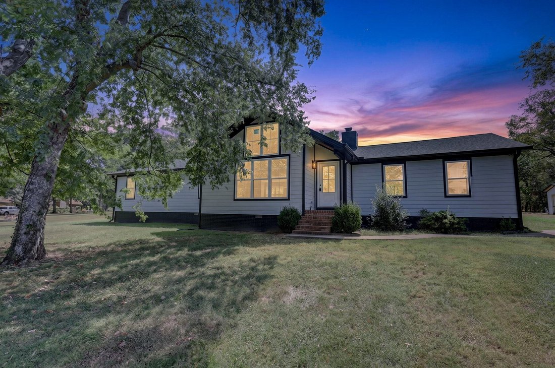 House in Christiana, Tennessee, United States 1 - 18450881