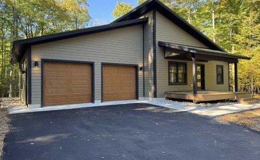 House in Central Lake, Michigan, United States 1