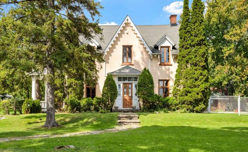 Haus in Pointe-Claire, Québec, Kanada 1