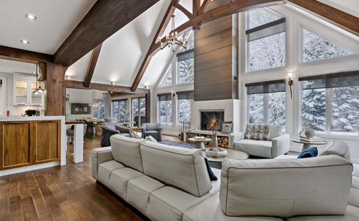 Casa a Mont-Tremblant, Québec, Canada 1