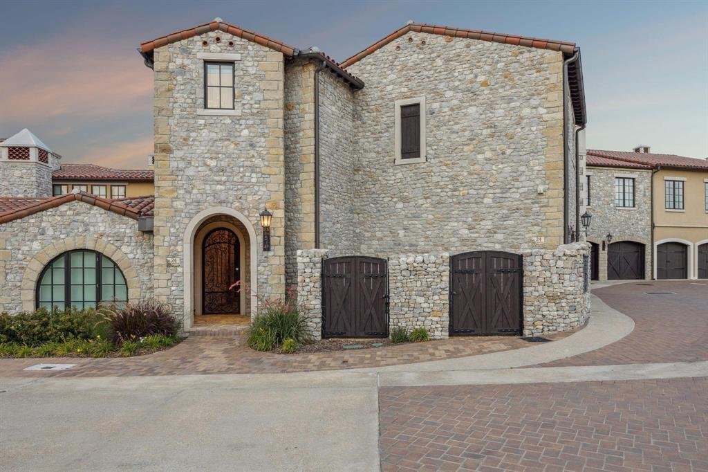Townhouse in Keller, Texas, United States 4 - 18851646