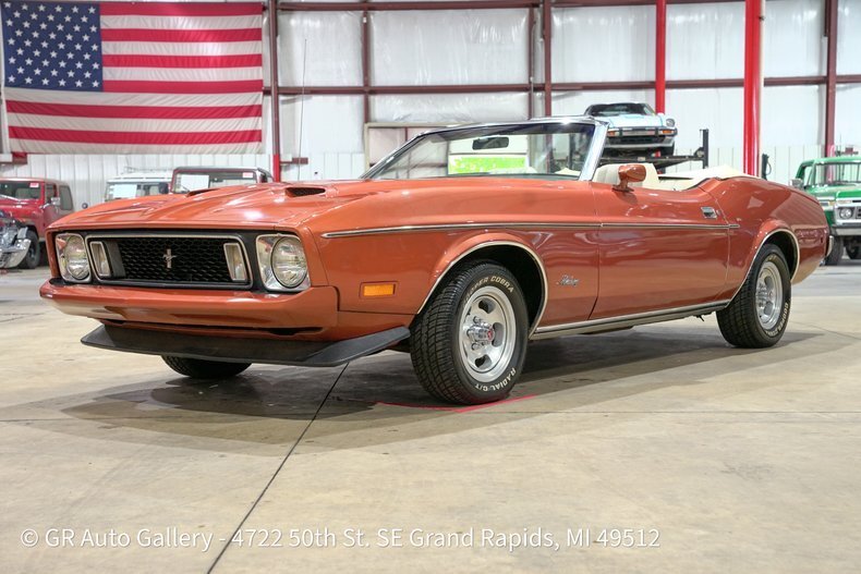 Cabriolet in Grand Rapids, United States 1 - 18850024