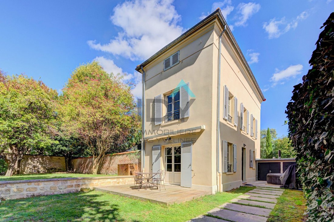 Maison à Forêt, Saint-Germain-en-Laye, France 1 - 18813028