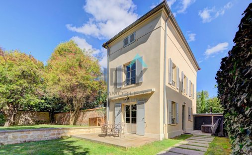 Haus in Forêt, Saint-Germain-en-Laye, Frankreich 1