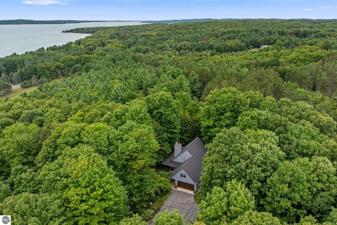 House in Central Lake, Michigan, United States 2 - 18842352
