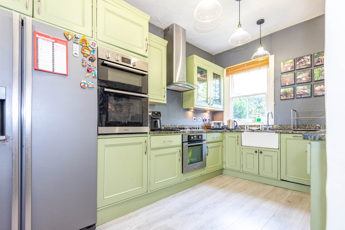 House in Broxbourne, England 5 - 18850021
