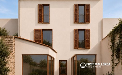 Townhouse in Pollenca, Balearic Islands, Spain 1