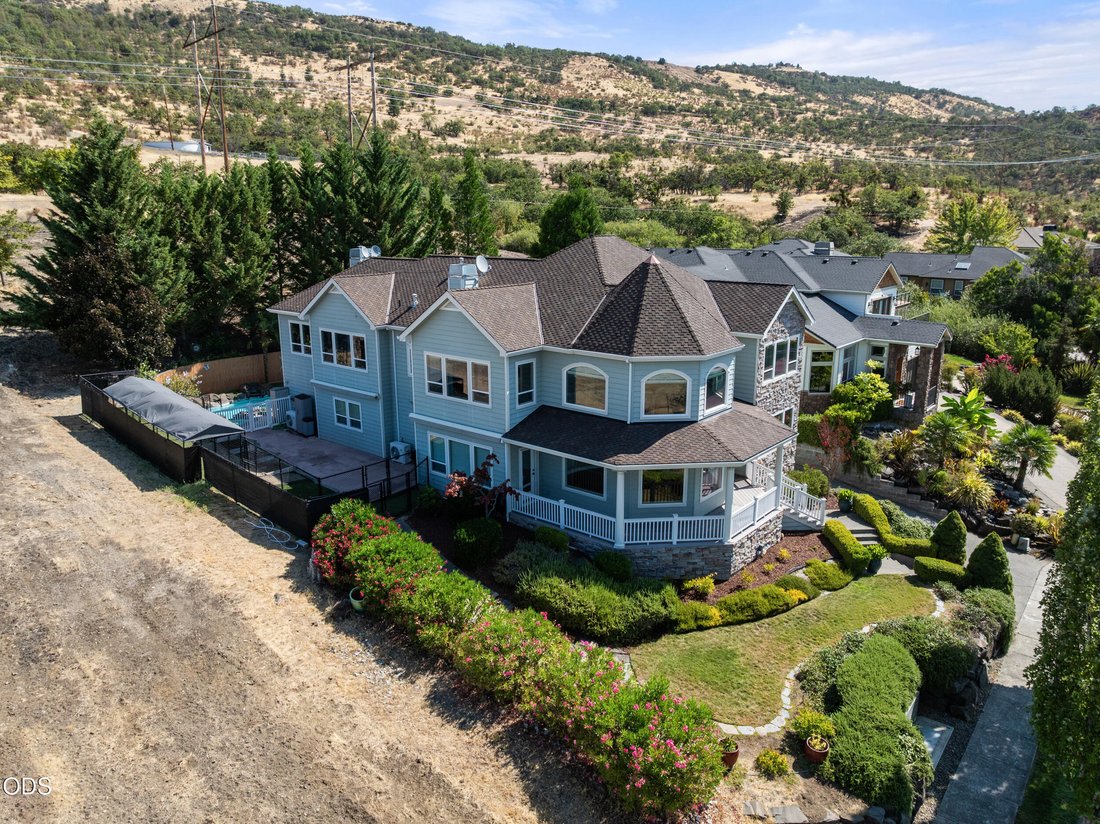 Maison à Medford, Oregon, États-Unis 1 - 18845104