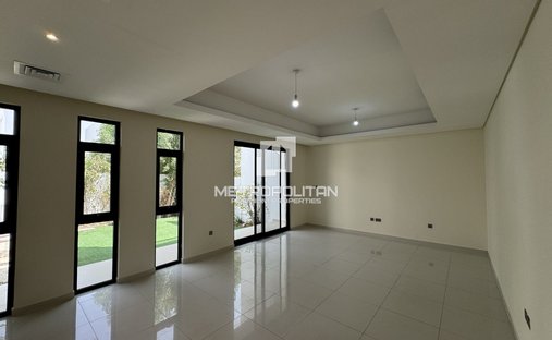 Townhouse en Damac Hills 2, Dubái, Emiratos Árabes Unidos 1