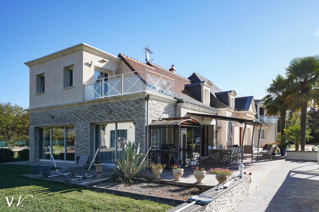 Maison à Savonnières, Centre-Val de Loire, France 2 - 18847894