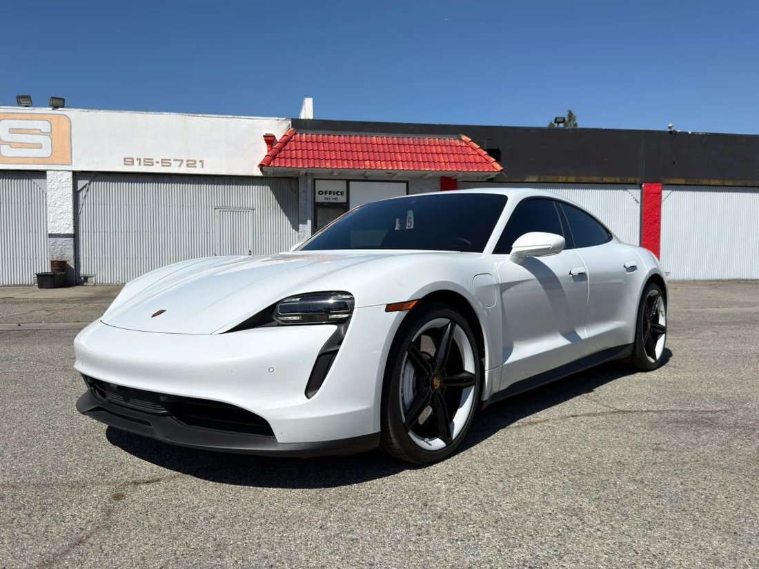 Sedan in Azusa, CA, United States 3 - 18850664