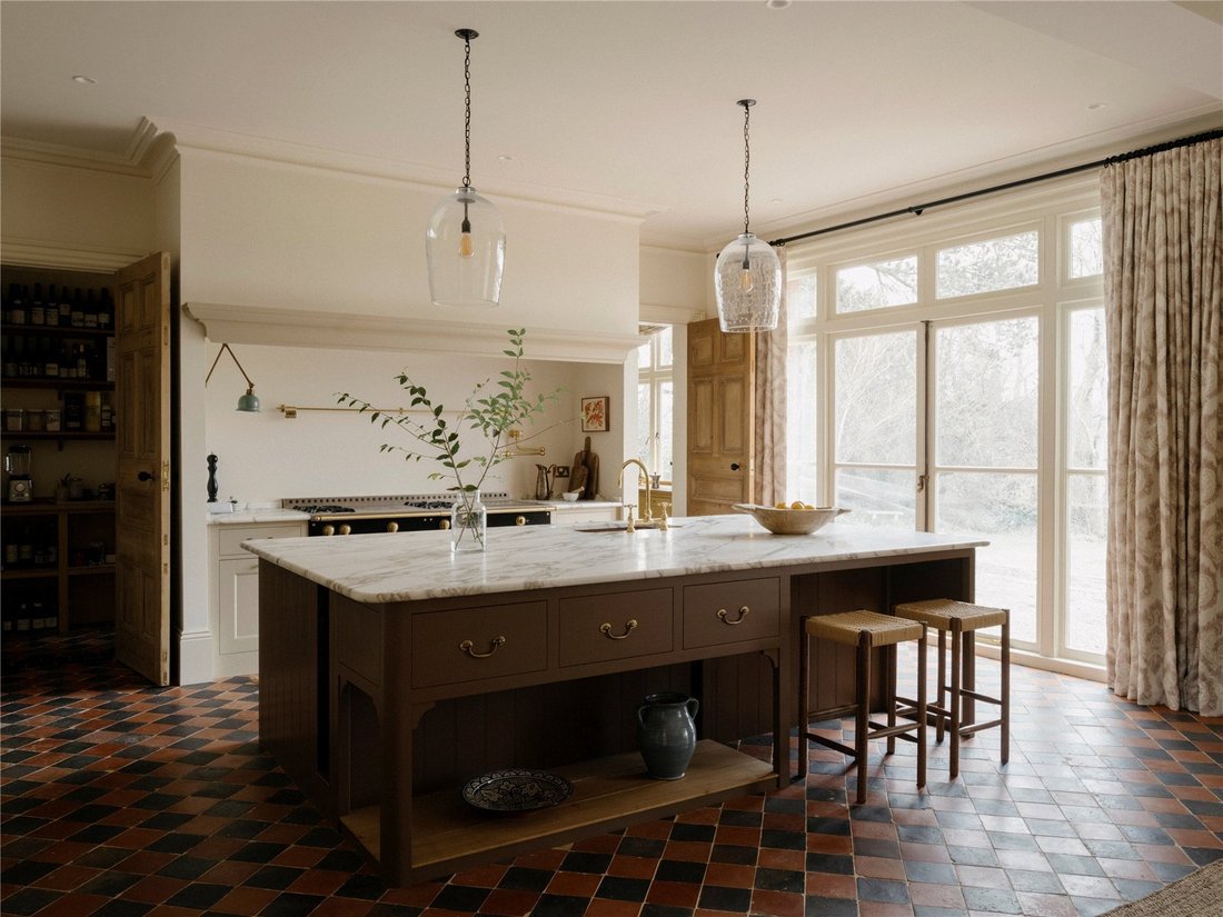 House in Cookham, England 5 - 18847689