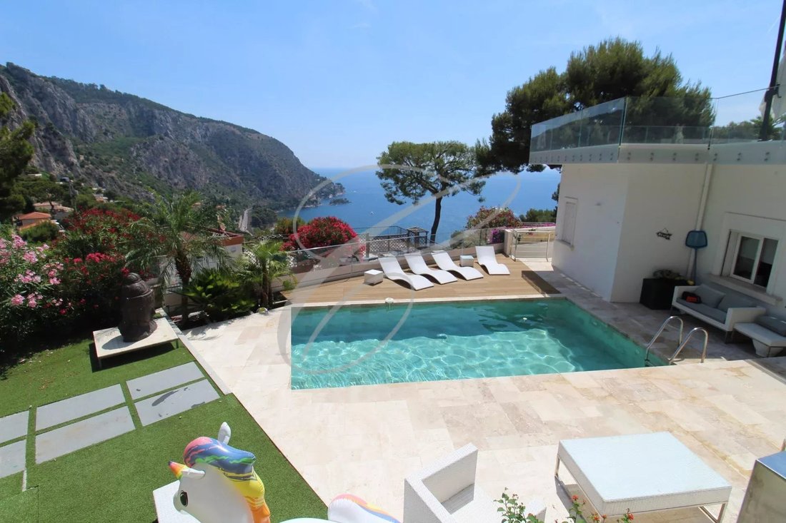 Villa in Èze, Provence-Alpes-Côte d'Azur, France 1 - 13259921