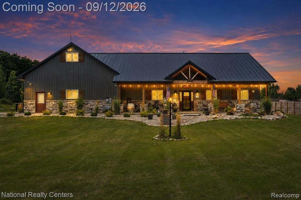 House in Ortonville, Michigan, United States 1 - 18849772