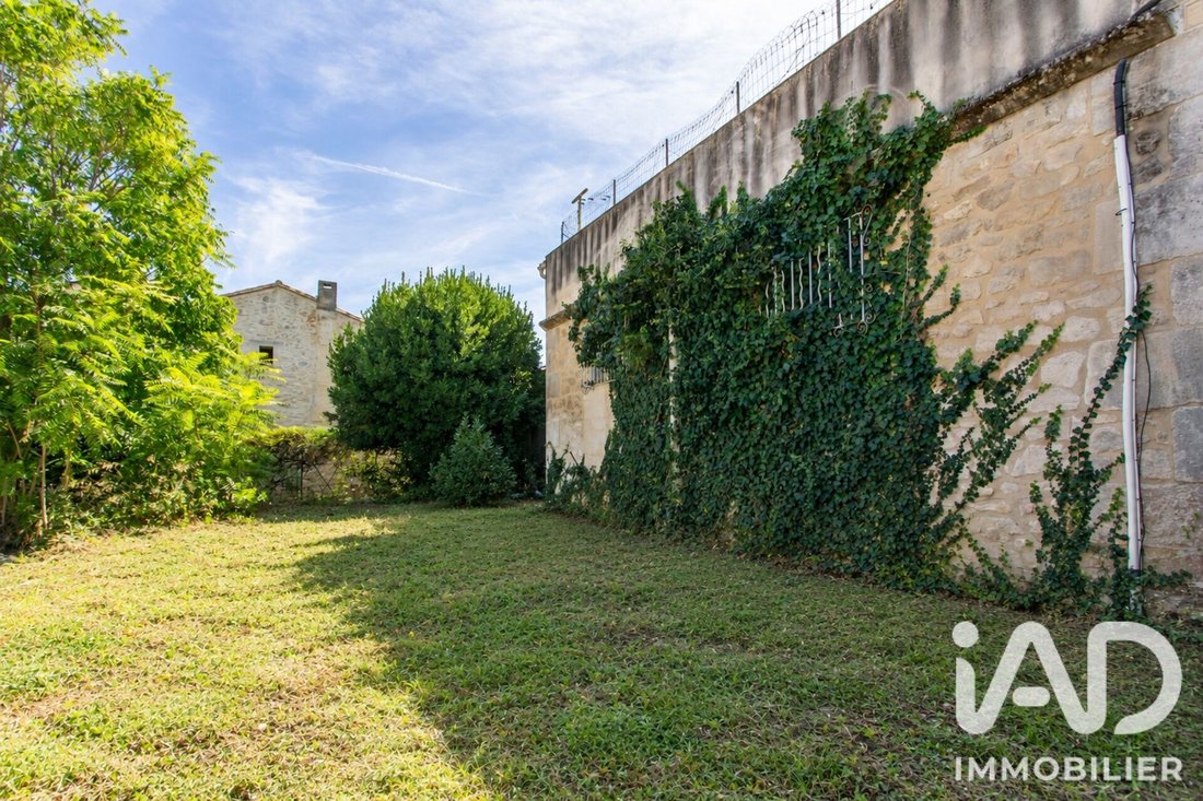 Casa en Fontvieille, Provenza-Alpes-Costa Azul, Francia 3 - 18855593