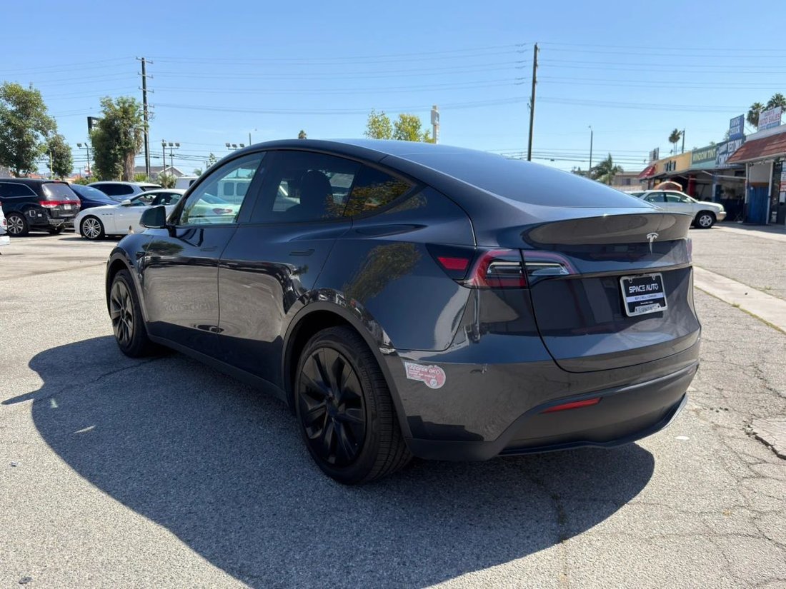 Suv in Azusa, CA, United States 5 - 18855216