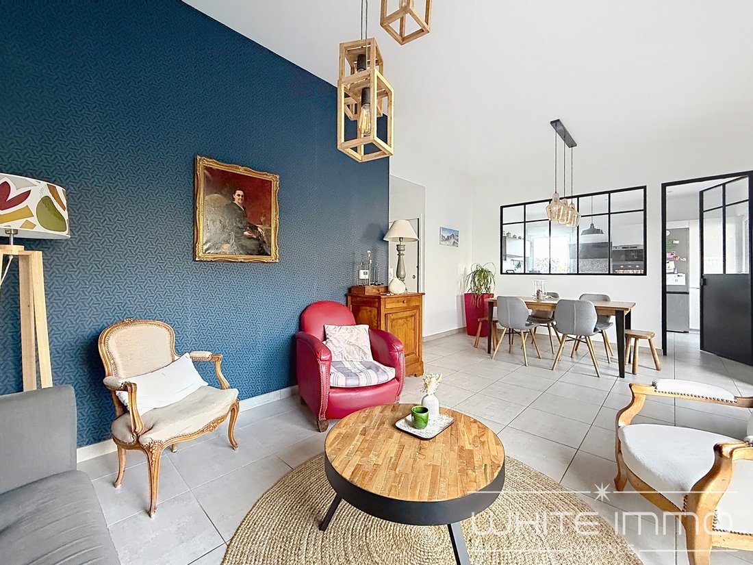 Apartment in Sainte-Foy-lès-Lyon, Auvergne-Rhône-Alpes, France 2 - 18023128