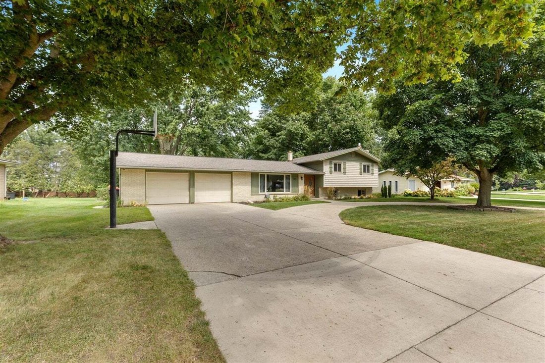 House in Zeeland, Michigan, United States 4 - 18853025